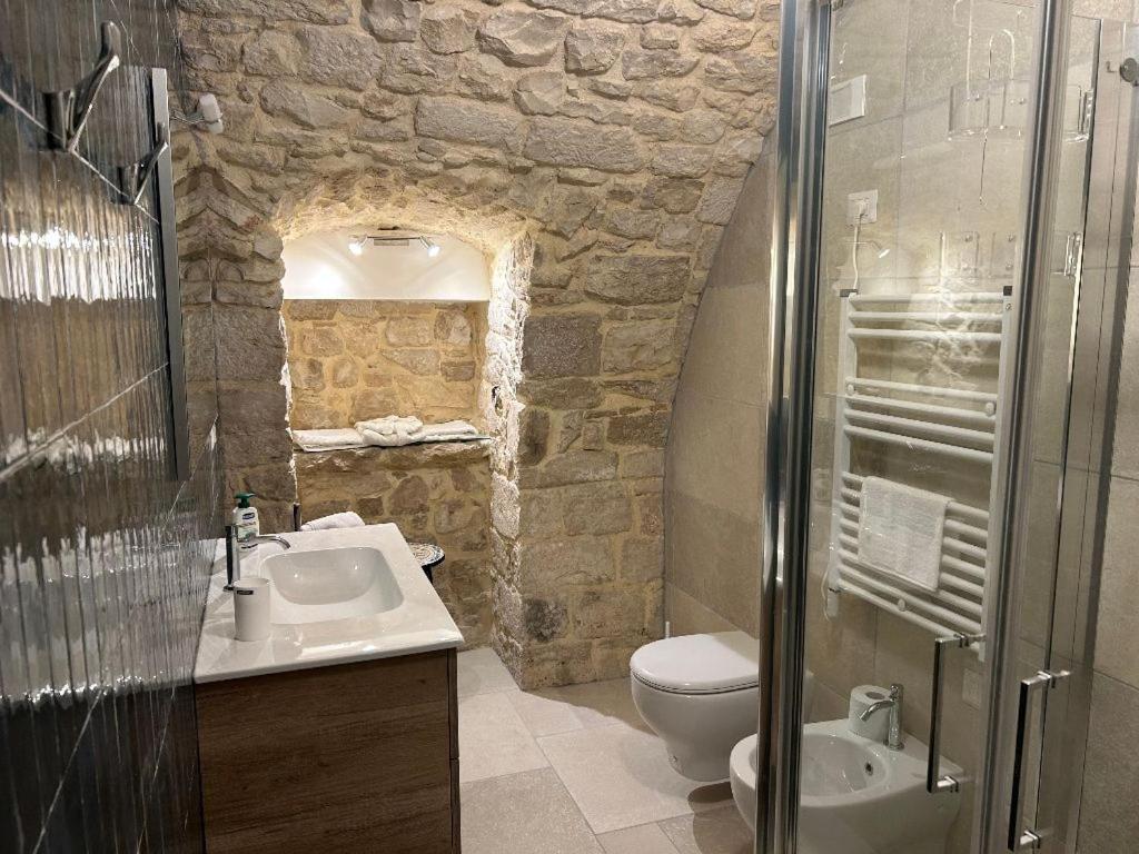 Suite Duomo Trani 6 Exterior photo